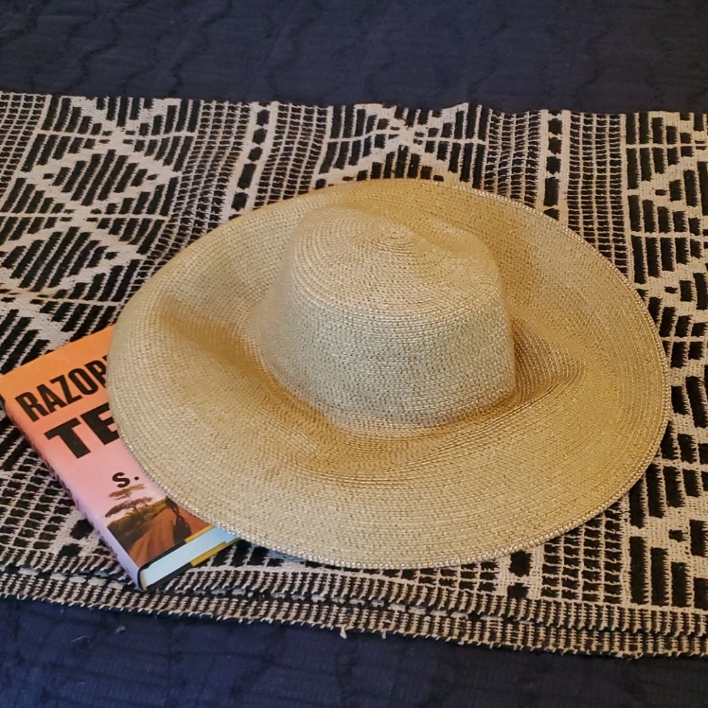 Wide Brim Packable Hat